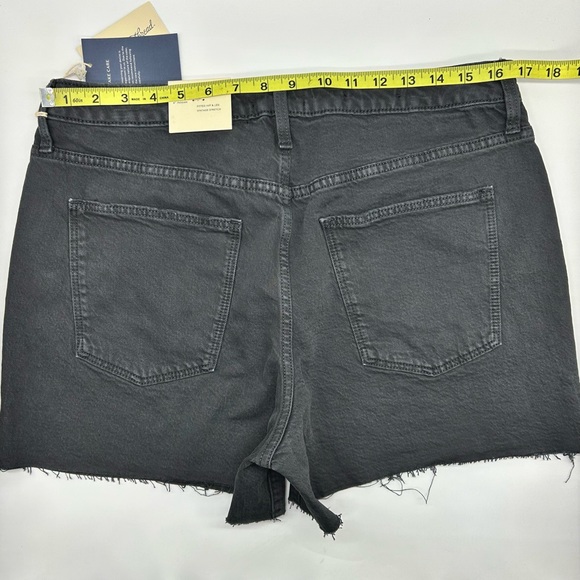 Women’s Universal Thread High-Rise Vintage Midi Jean Shorts (Set of 2) Size 14R - Picture 13 of 16